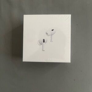 Apple AirPods Pro with MagSafe Charging Case